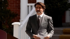 Budget officer says federal deficit could top $252 billion